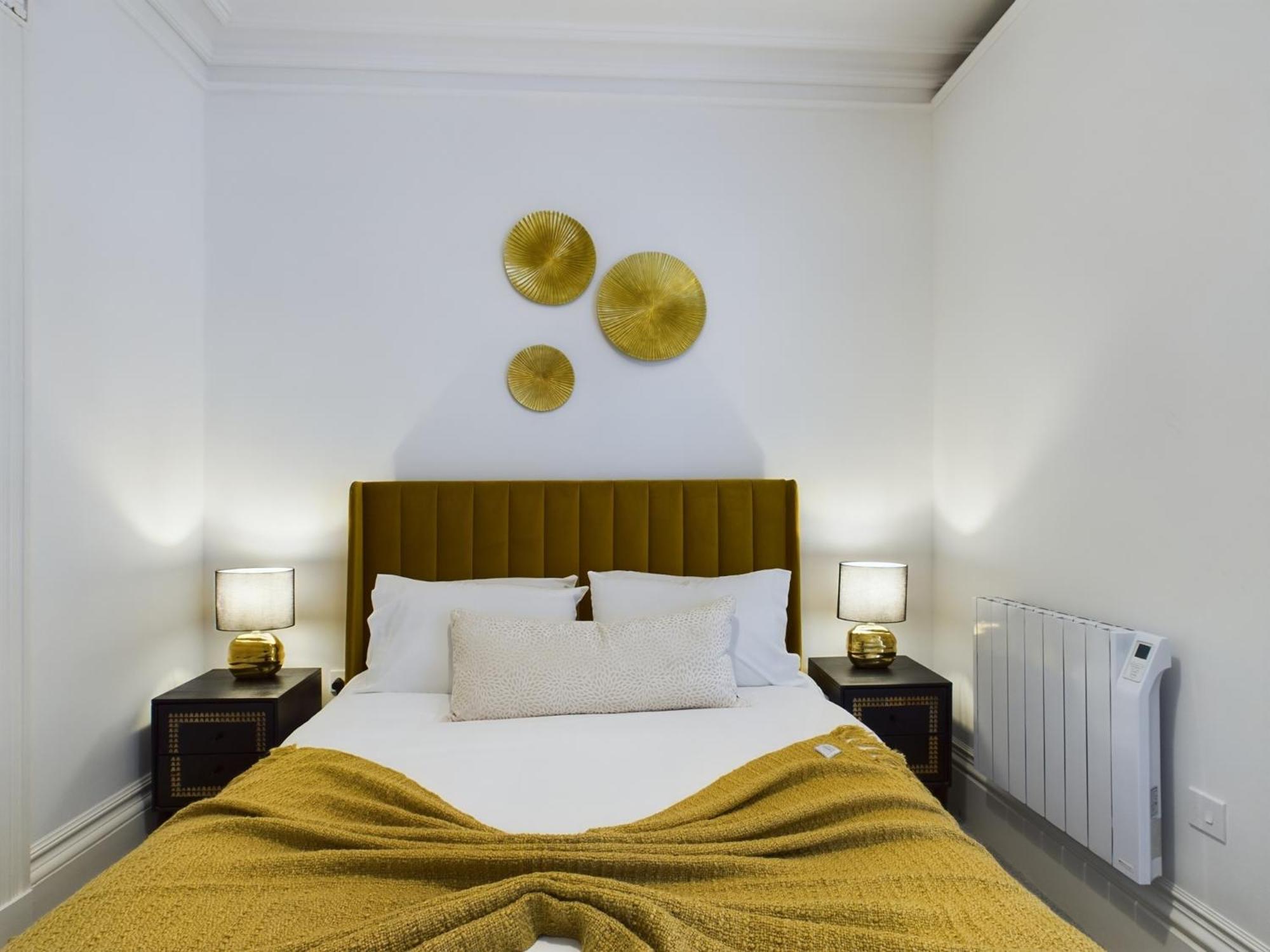 Belle Vue Regency King Size W Free Parking Leilighet Cheltenham Eksteriør bilde