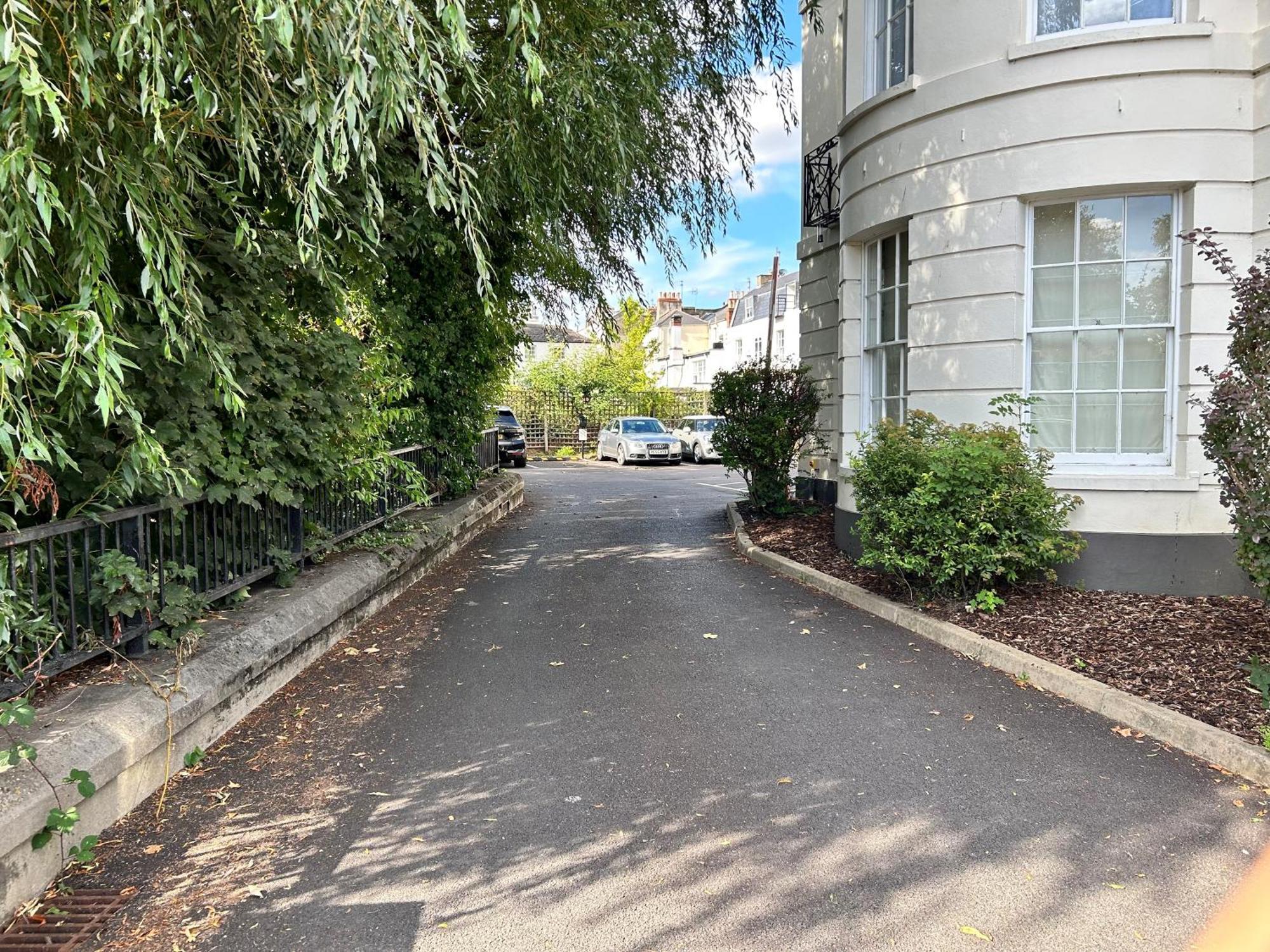 Belle Vue Regency King Size W Free Parking Leilighet Cheltenham Eksteriør bilde